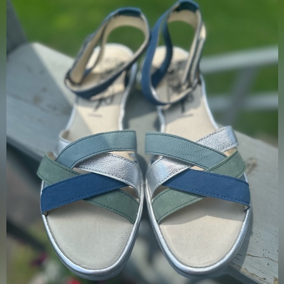 FLY LONDON Sz 40 Cune 65Fly Leather Multi Ankle Strap Sandals Blue Jade Silver - Picture 5 of 15